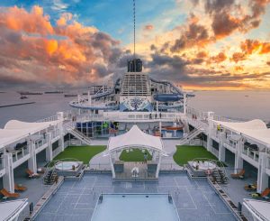 Check these reasons why consider Genting Dream Cruise