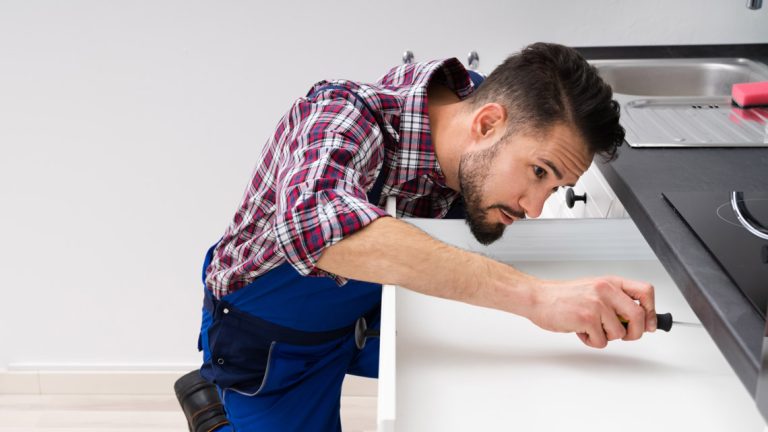 CONTRACTOR